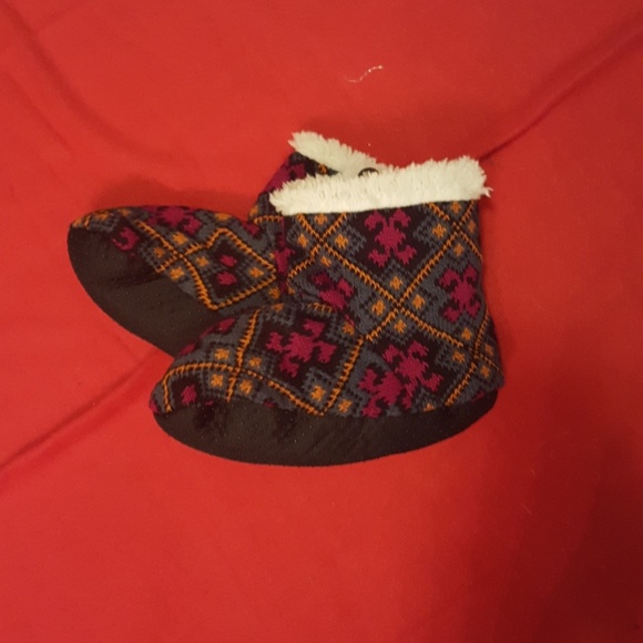 NWT Muk Luks Booties - Picture 1 of 1